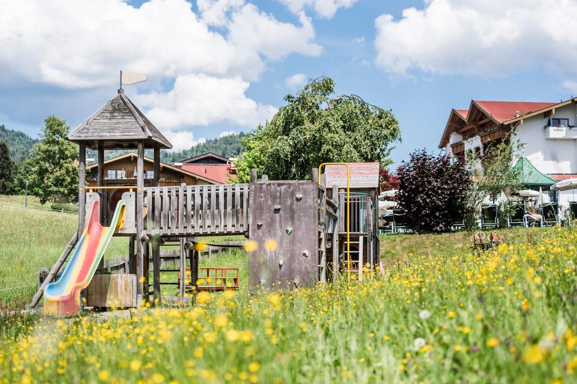 Wohlfuehlresort Peternhof Кёссен Экстерьер фото
